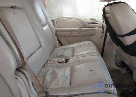 2008 Cadillac Escalade Standard from USA, damaged, VIN 1GYEC63868R197355